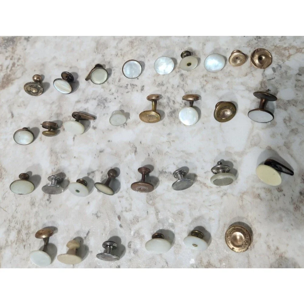 Mixed Estate Lot of Vintage CUFFLINKS - Gold Tone & Silver Tone -  5+ Pairs